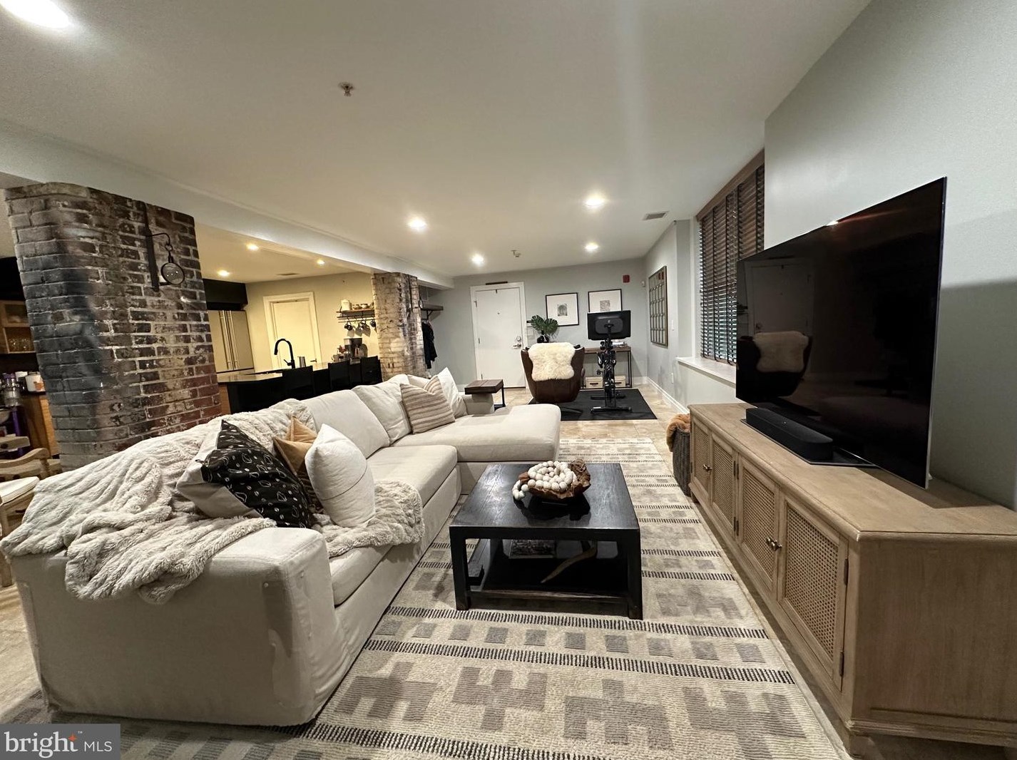 1210 Queen St #2, Alexandria, VA 22314