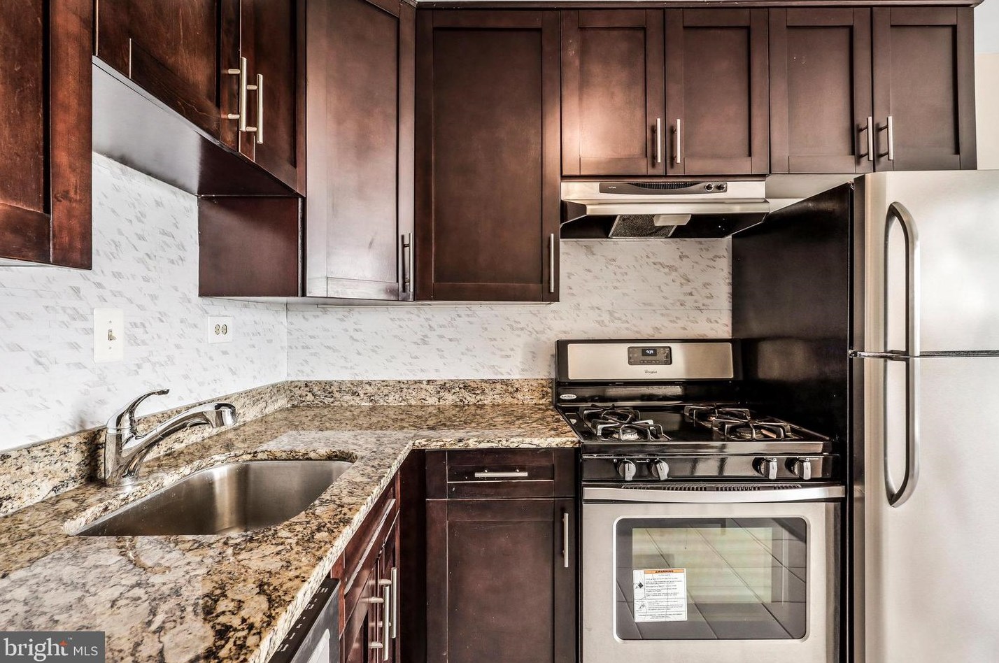 5831 Quantrell Ave #508, Alexandria, VA 22312