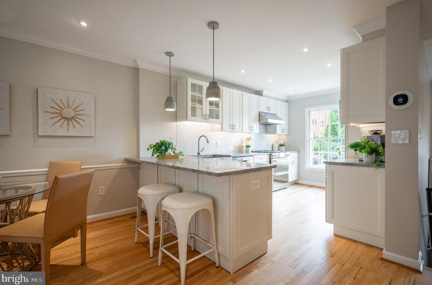 204 Green St, Alexandria VA  22314-4316 exterior