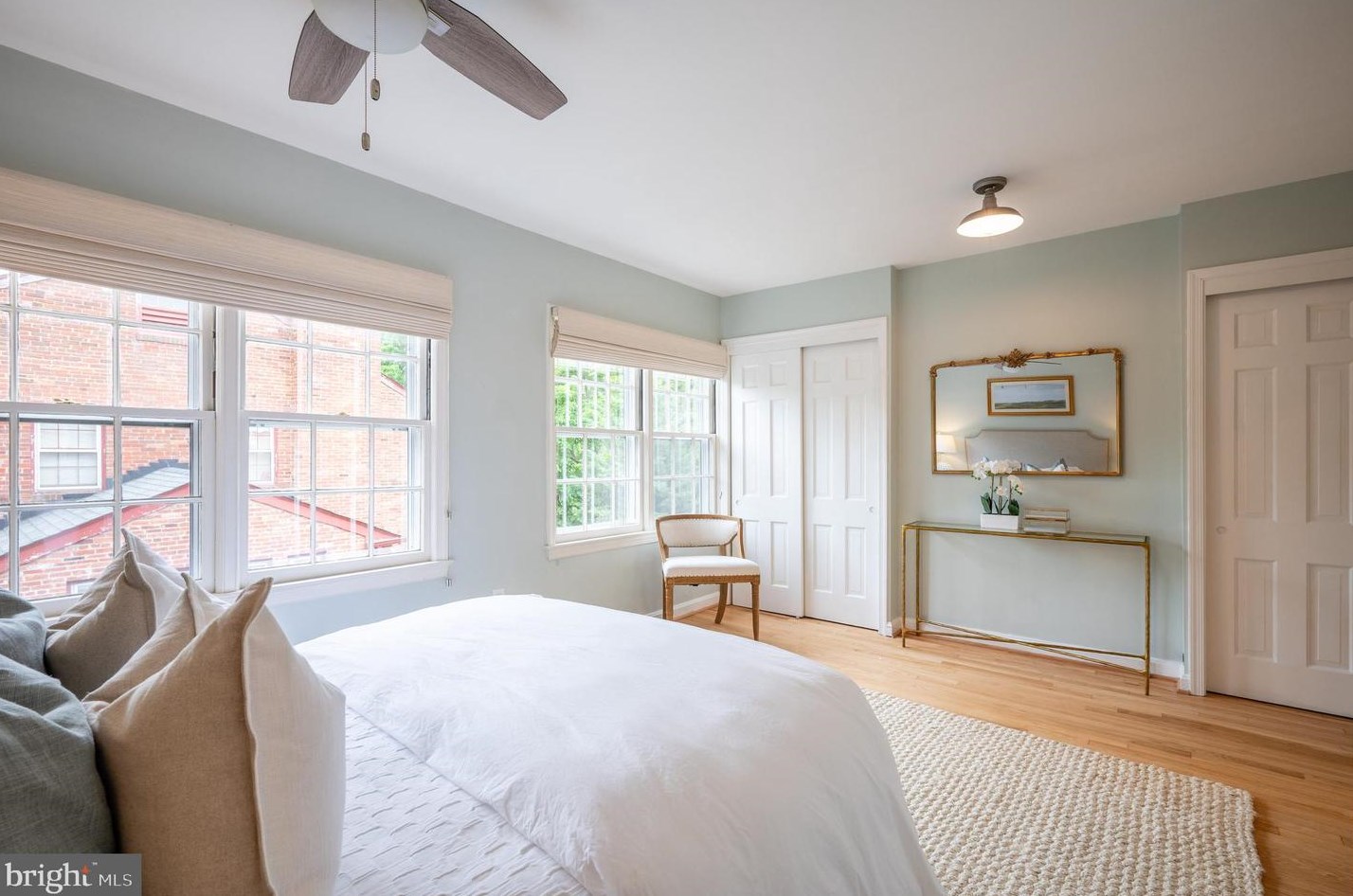 204 Green St, Alexandria VA  22314-4316 exterior