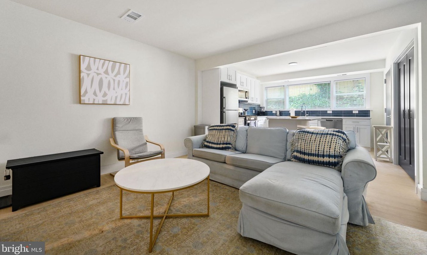 100 Taylor Run Parkway W #3, Alexandria, VA 22314