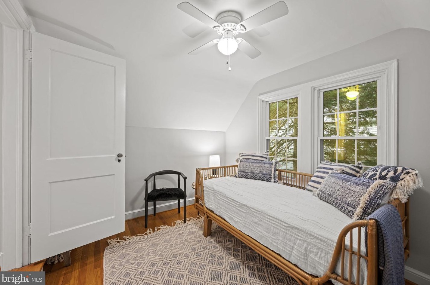 123 Moncure Dr, Alexandria VA 22314-4965 exterior