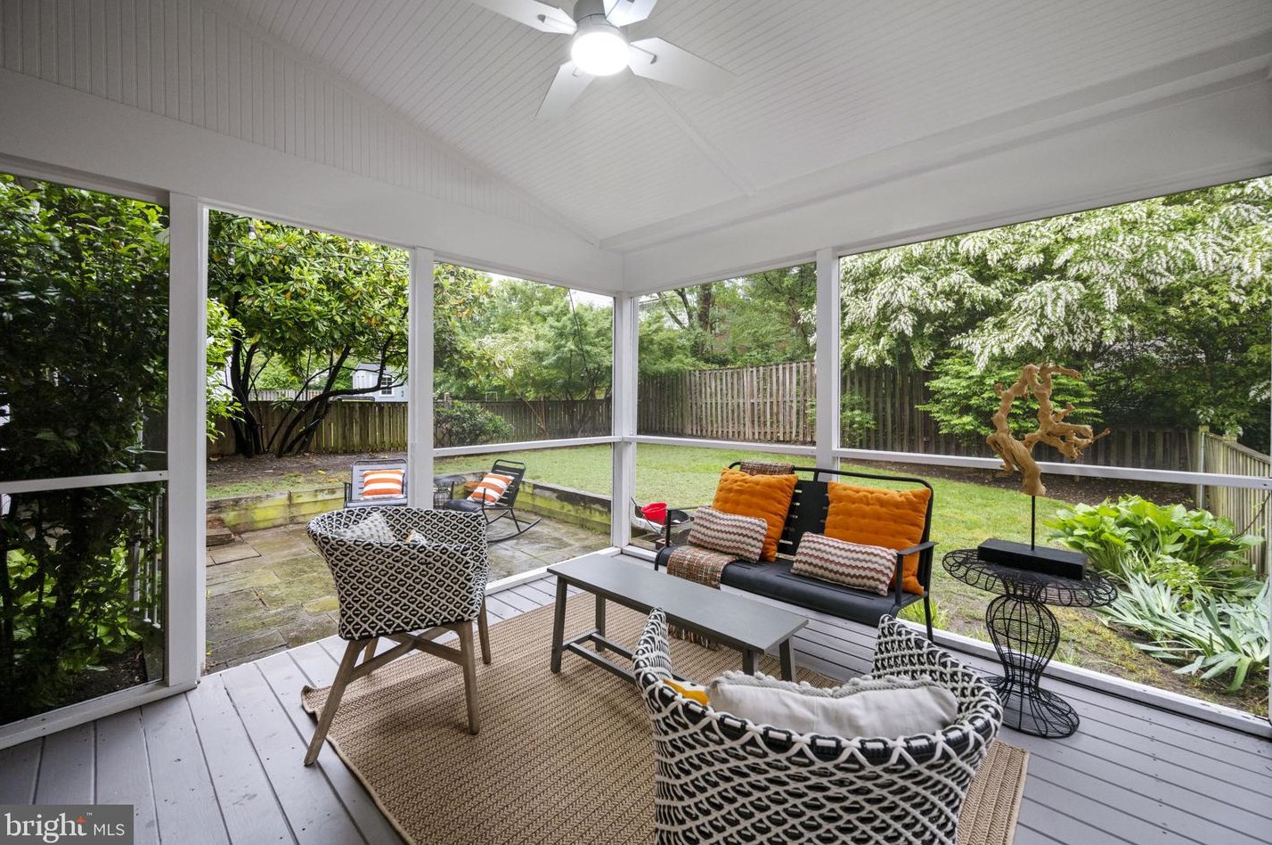 123 Moncure Dr, Alexandria VA 22314-4965 exterior