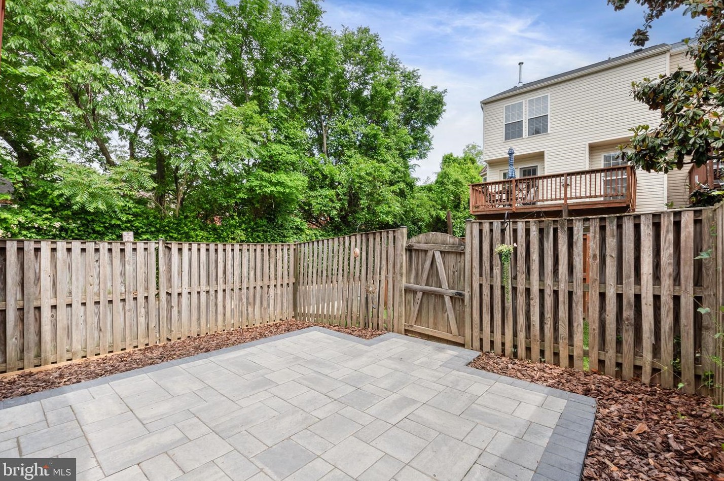 140 Ingle Pl, Alexandria VA 22304-7602 exterior