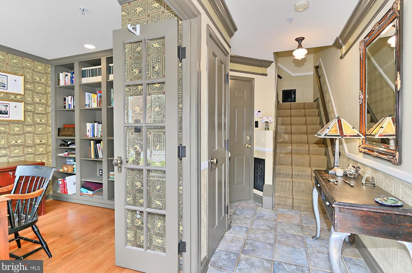 5127 Gardner Dr, Alexandria VA  22304-7734 exterior