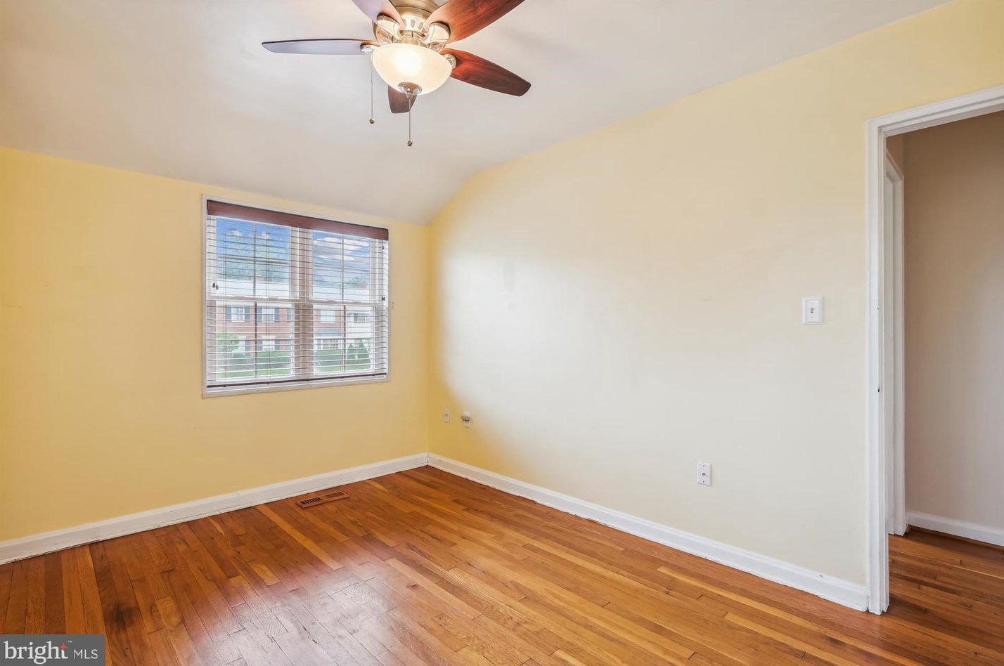 3751 Jason Ave, Alexandria VA 22302-1811 exterior