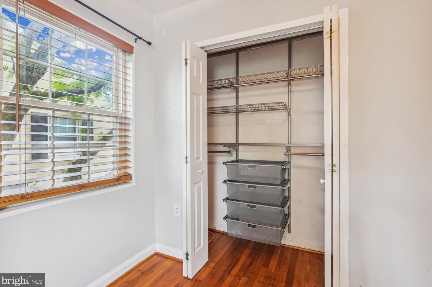 3751 Jason Ave, Alexandria VA 22302-1811 exterior