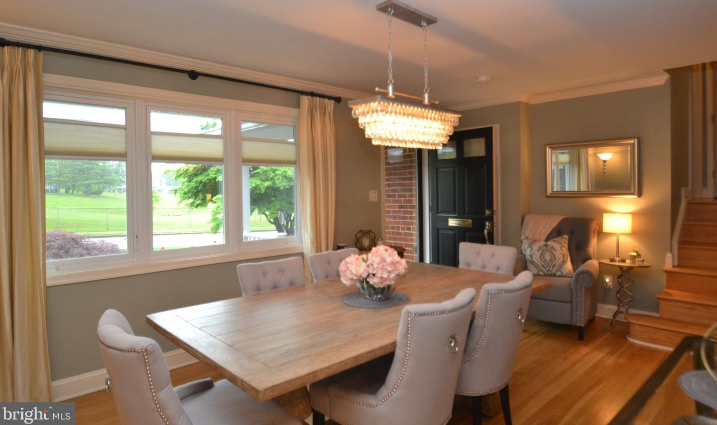 1142 Pegram St, Alexandria, VA 22304-1928