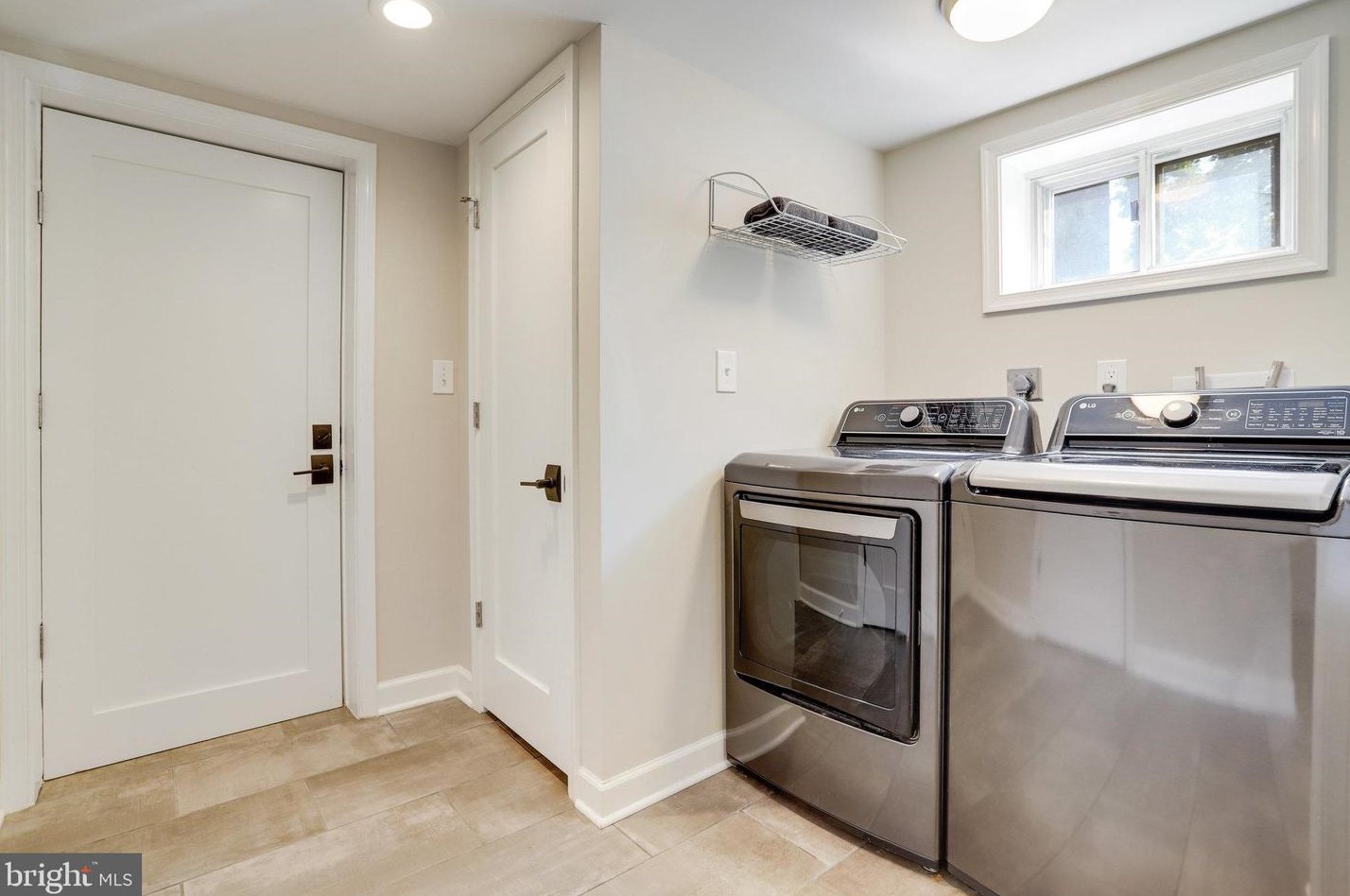 124 Maple St, Alexandria VA 22301-2605 exterior