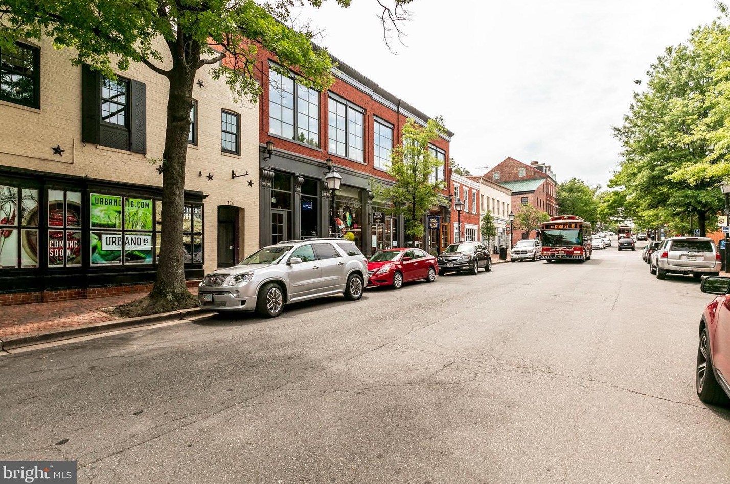 124 Maple St, Alexandria VA 22301-2605 exterior