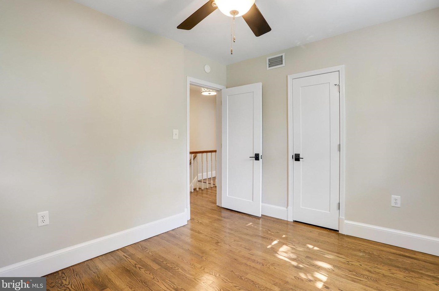 124 Maple St, Alexandria VA 22301-2605 exterior