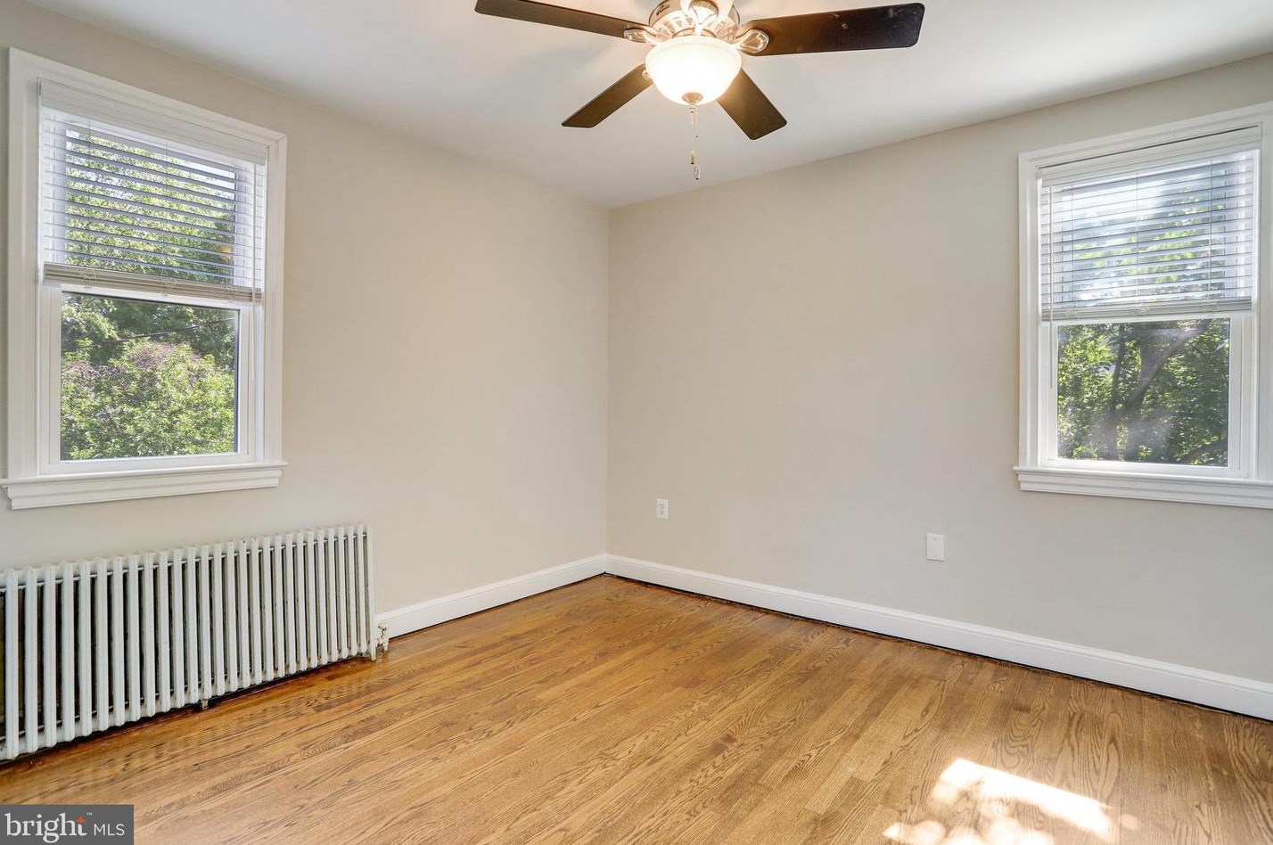 124 Maple St, Alexandria VA 22301-2605 exterior