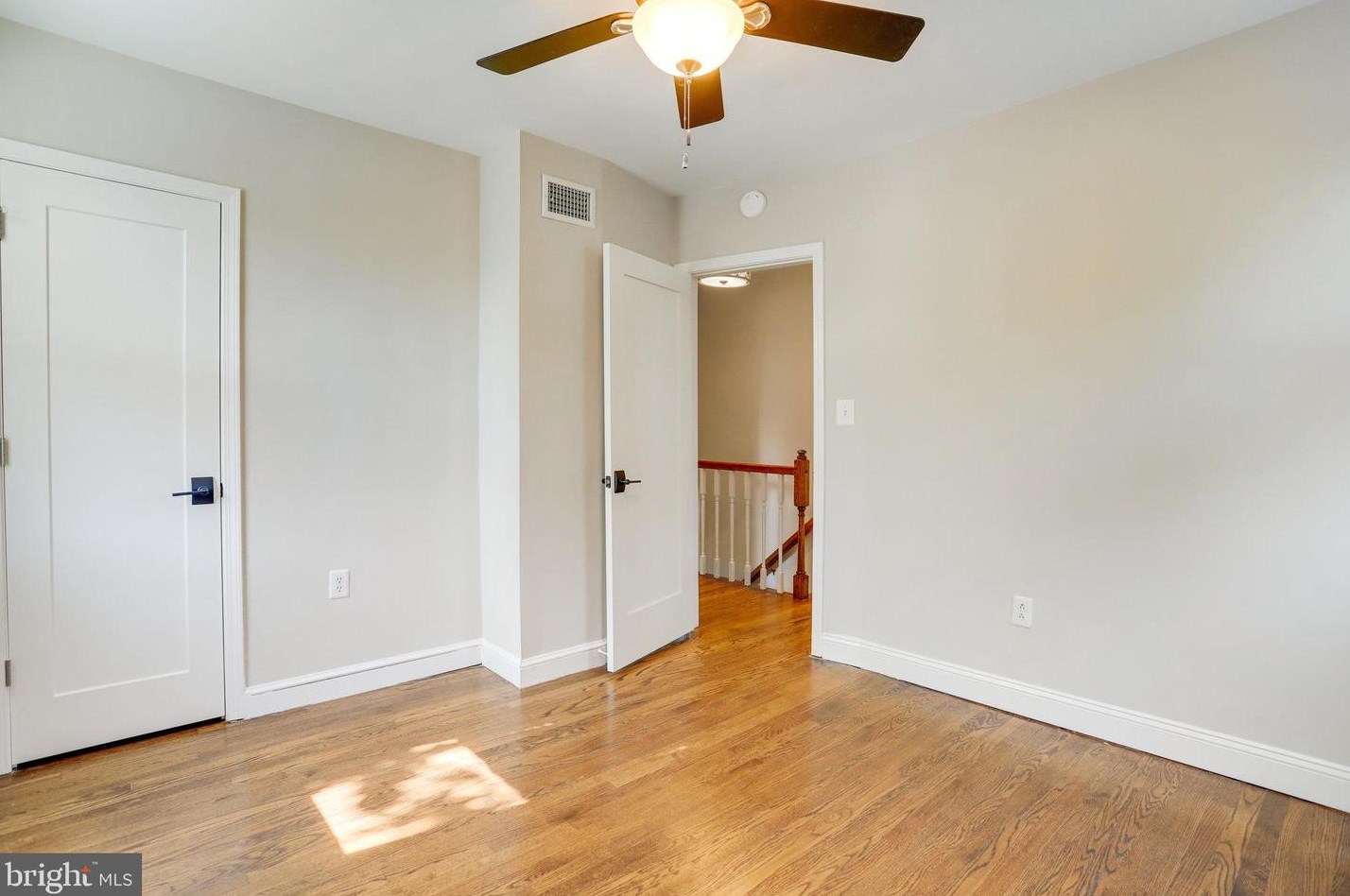 124 Maple St, Alexandria VA 22301-2605 exterior