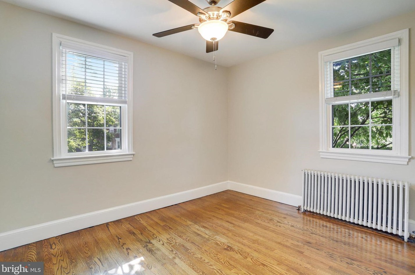 124 Maple St, Alexandria VA 22301-2605 exterior