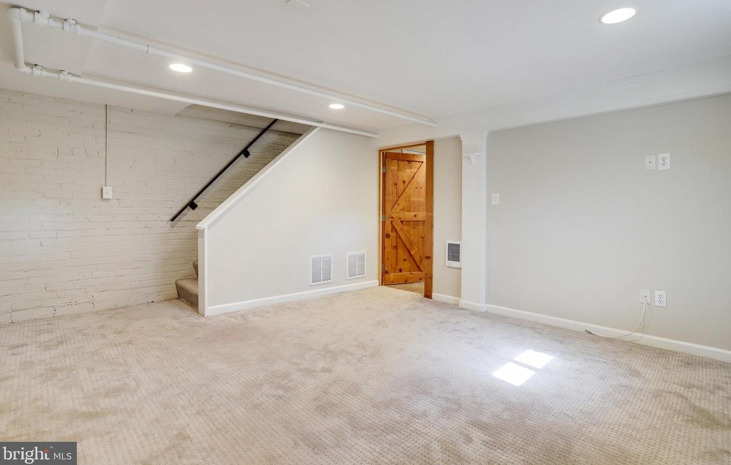 124 Maple St, Alexandria VA 22301-2605 exterior