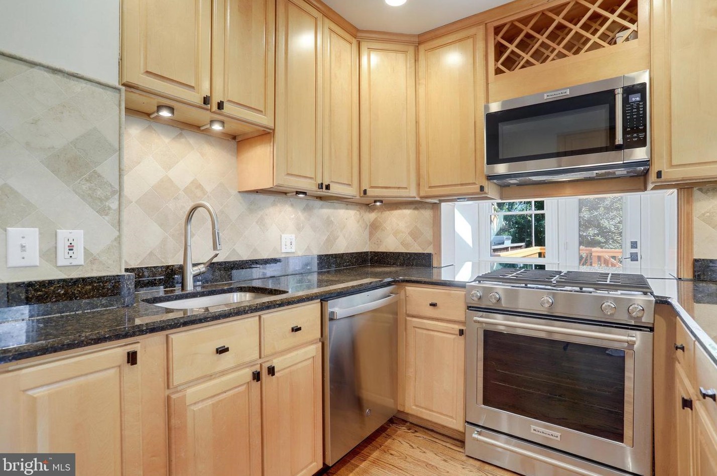 124 Maple St, Alexandria VA 22301-2605 exterior