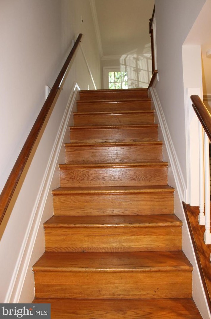 618 Royal St, Alexandria VA  22314-2032 exterior