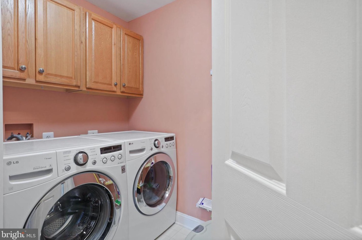 31 Alexander St, Alexandria VA 22314-3872 exterior