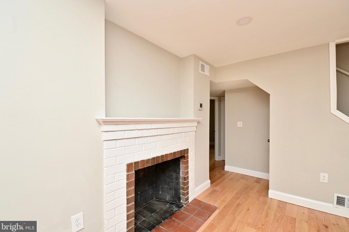 148 Moncure Dr, Alexandria VA 22314-4946 exterior