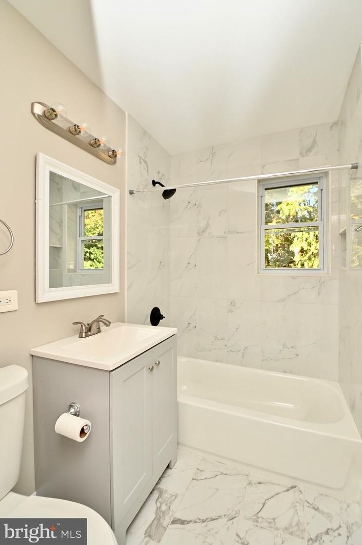 148 Moncure Dr, Alexandria VA 22314-4946 exterior