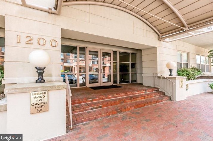 1200 Braddock Pl #806, Alexandria, VA 22314