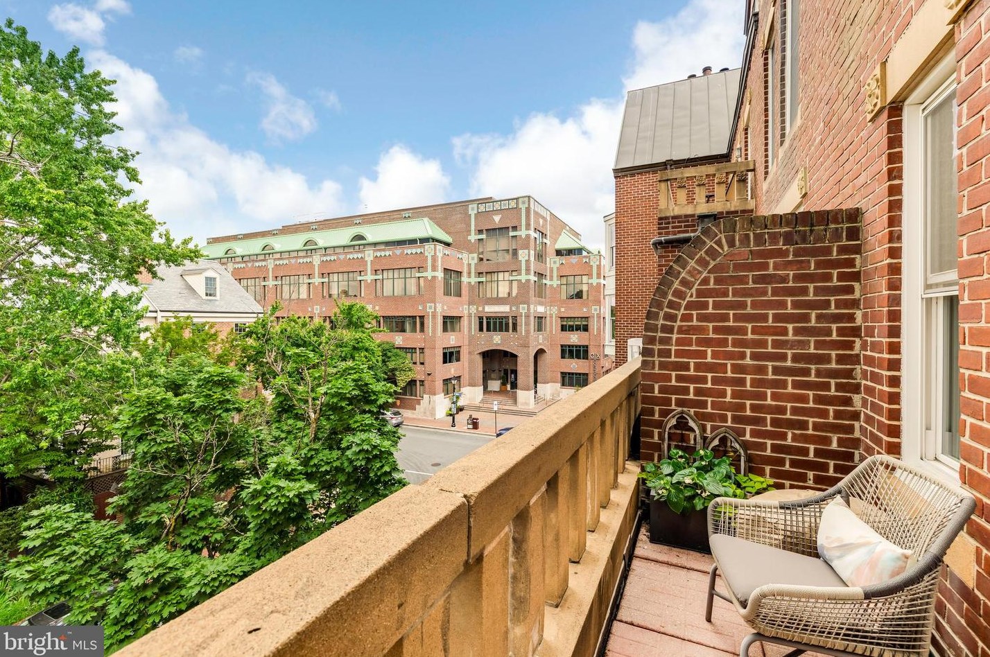 152 Union St, Alexandria, VA 22314-3324