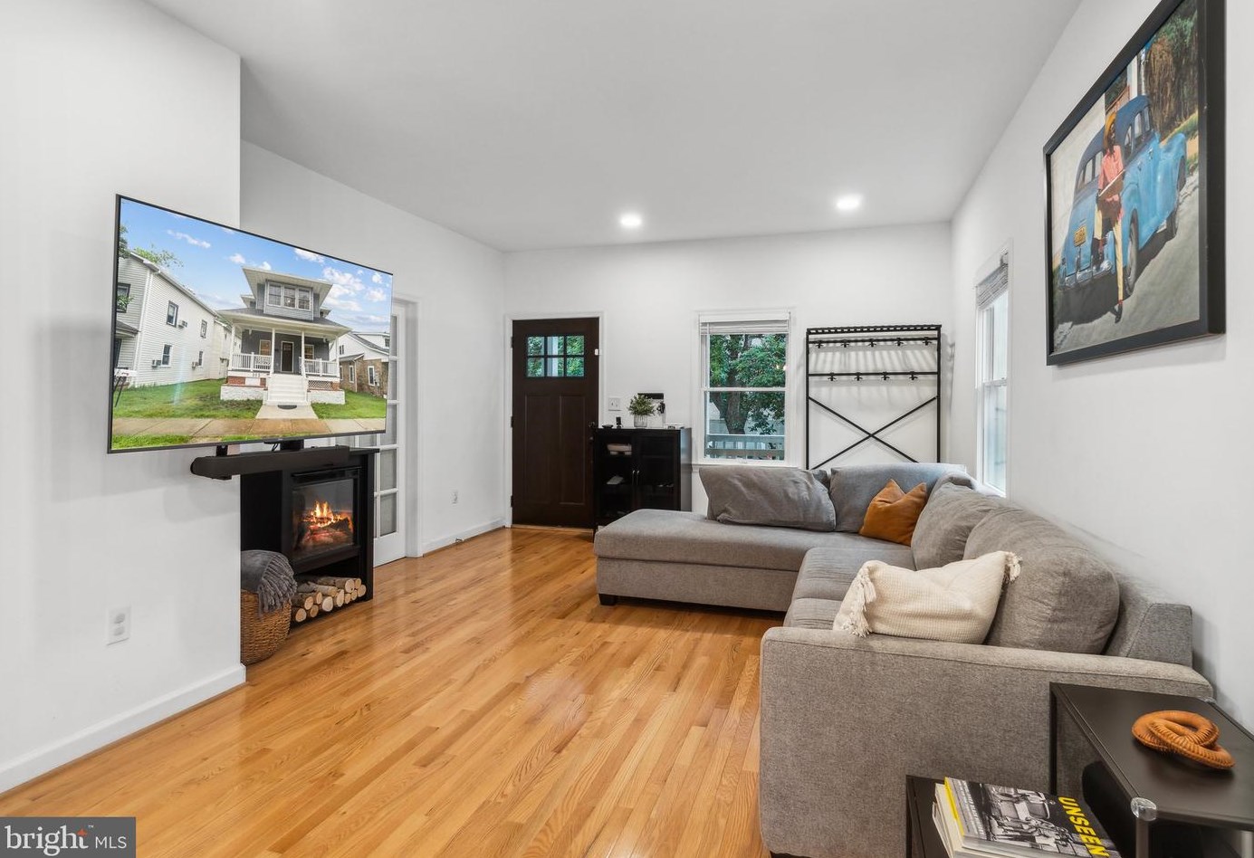 302 Alexandria Ave, Alexandria VA  22302-4203 exterior