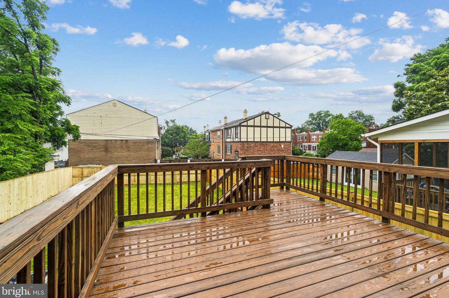 302 Alexandria Ave, Alexandria VA  22302-4203 exterior