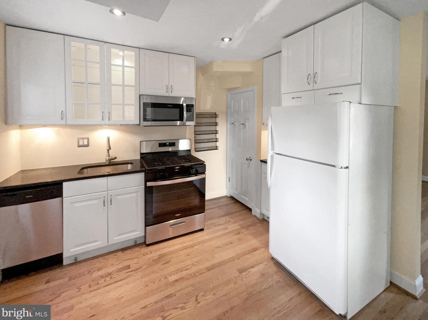 1607 Boyle St, Alexandria, VA 22314-2142