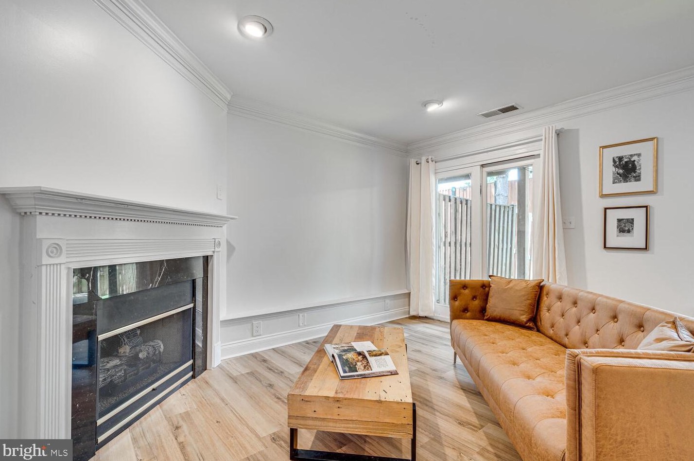 3807 Watkins Ml Dr, Alexandria VA 22304-6444 exterior