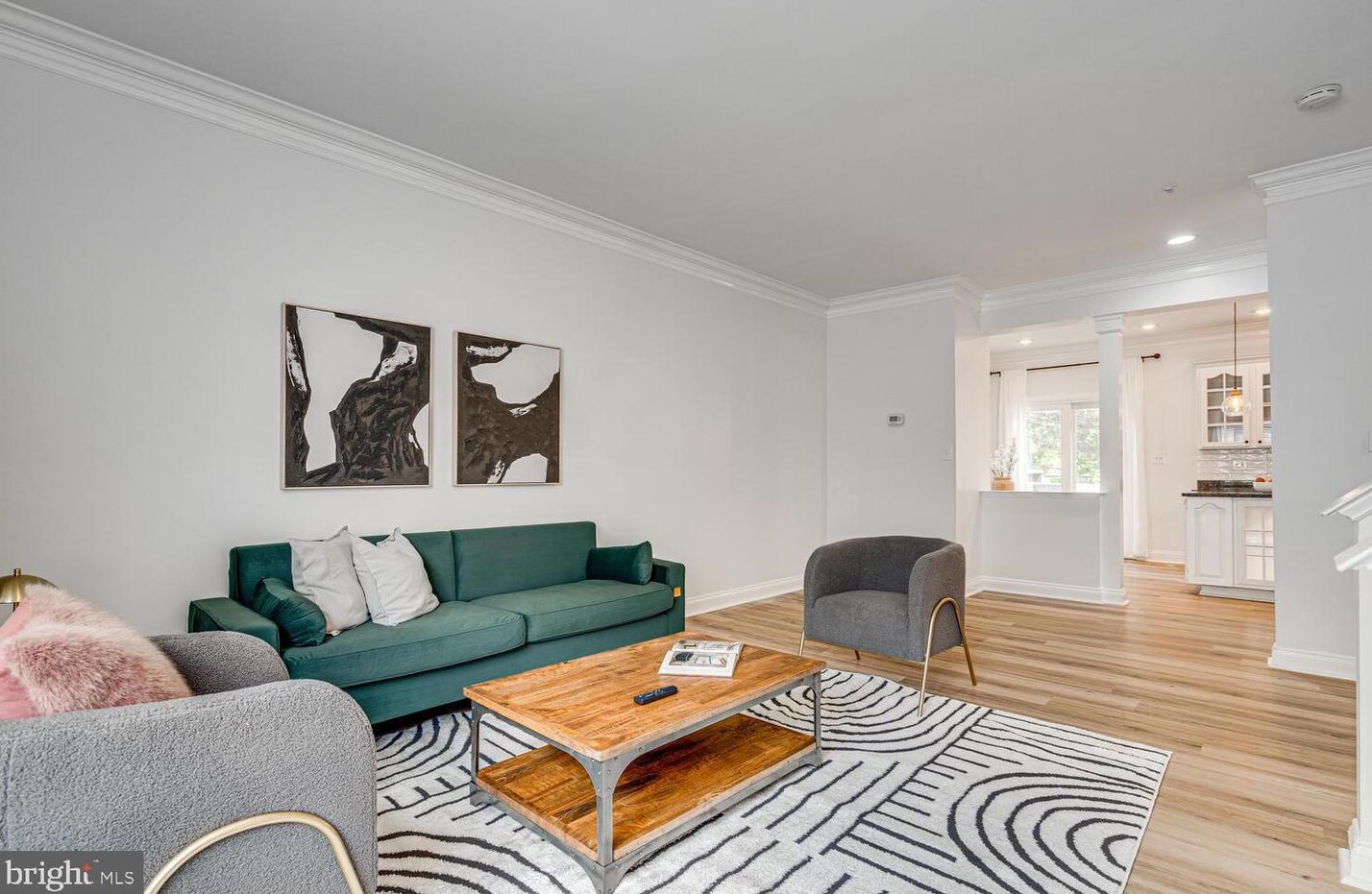 3807 Watkins Ml Dr, Alexandria VA 22304-6444 exterior