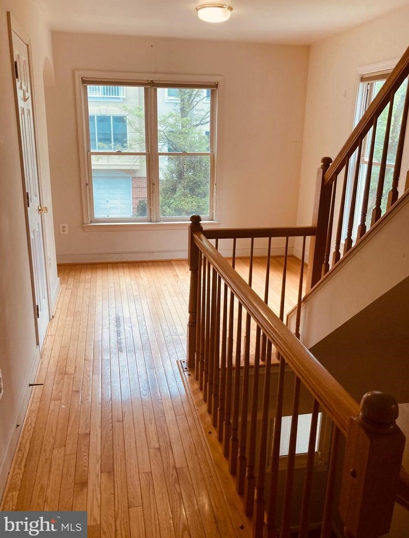 3819 White Post Ct, Alexandria VA 22304-6357 exterior