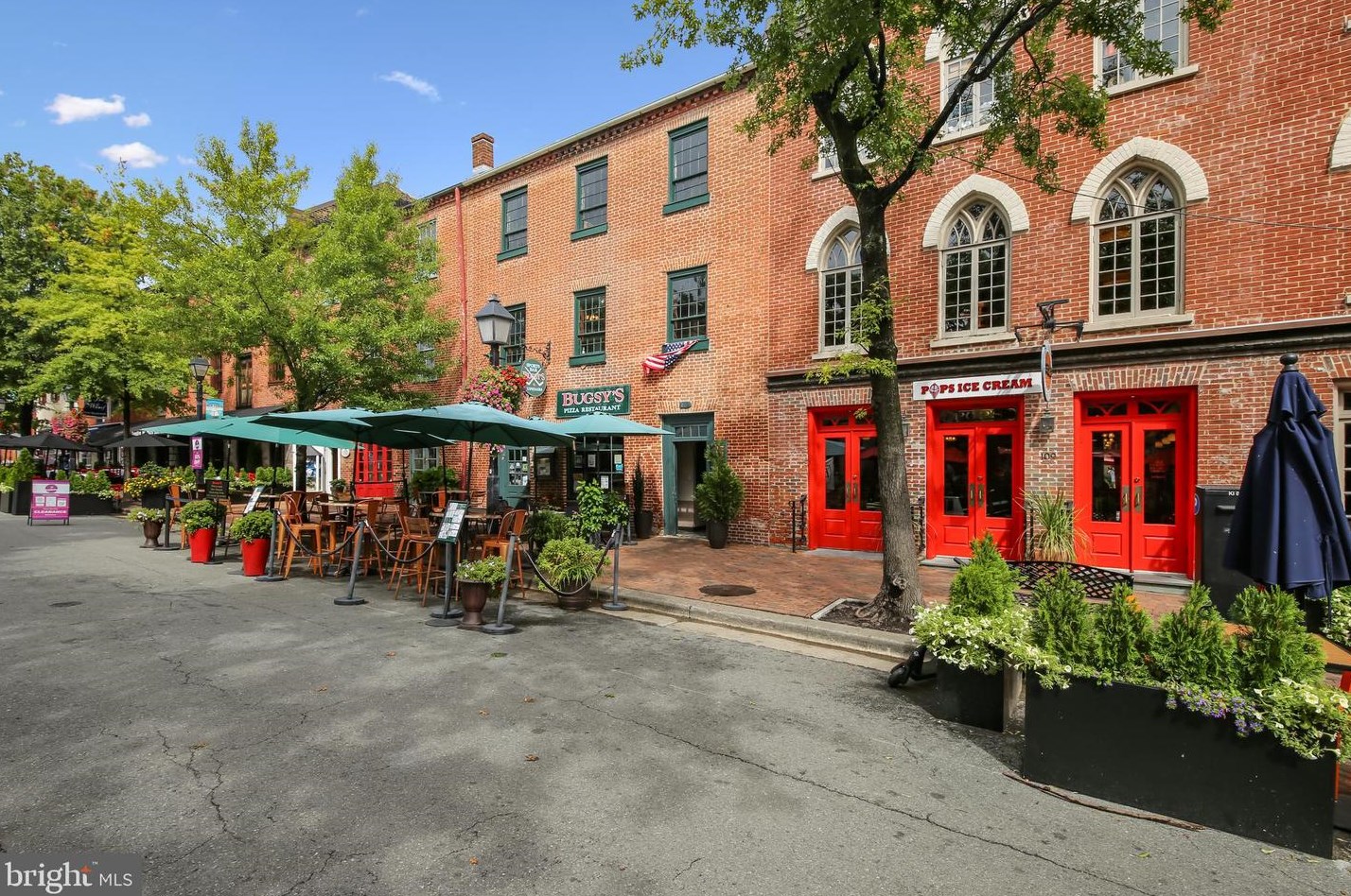 3819 White Post Ct, Alexandria VA 22304-6357 exterior