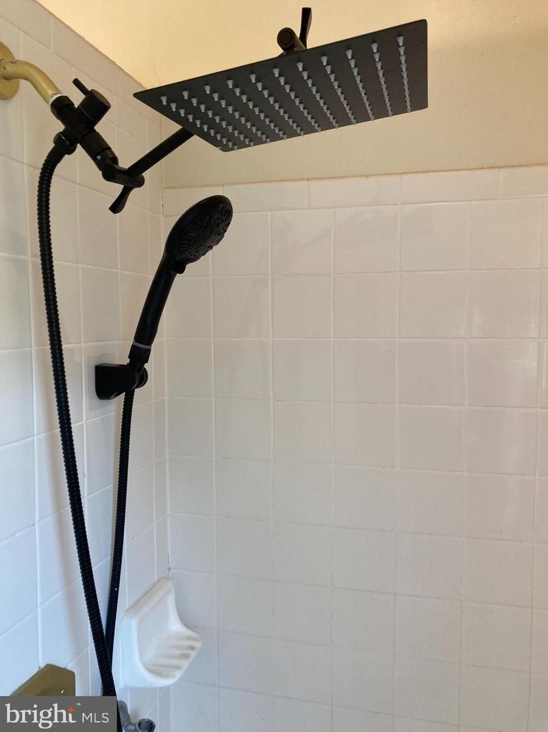 3819 White Post Ct, Alexandria VA 22304-6357 exterior