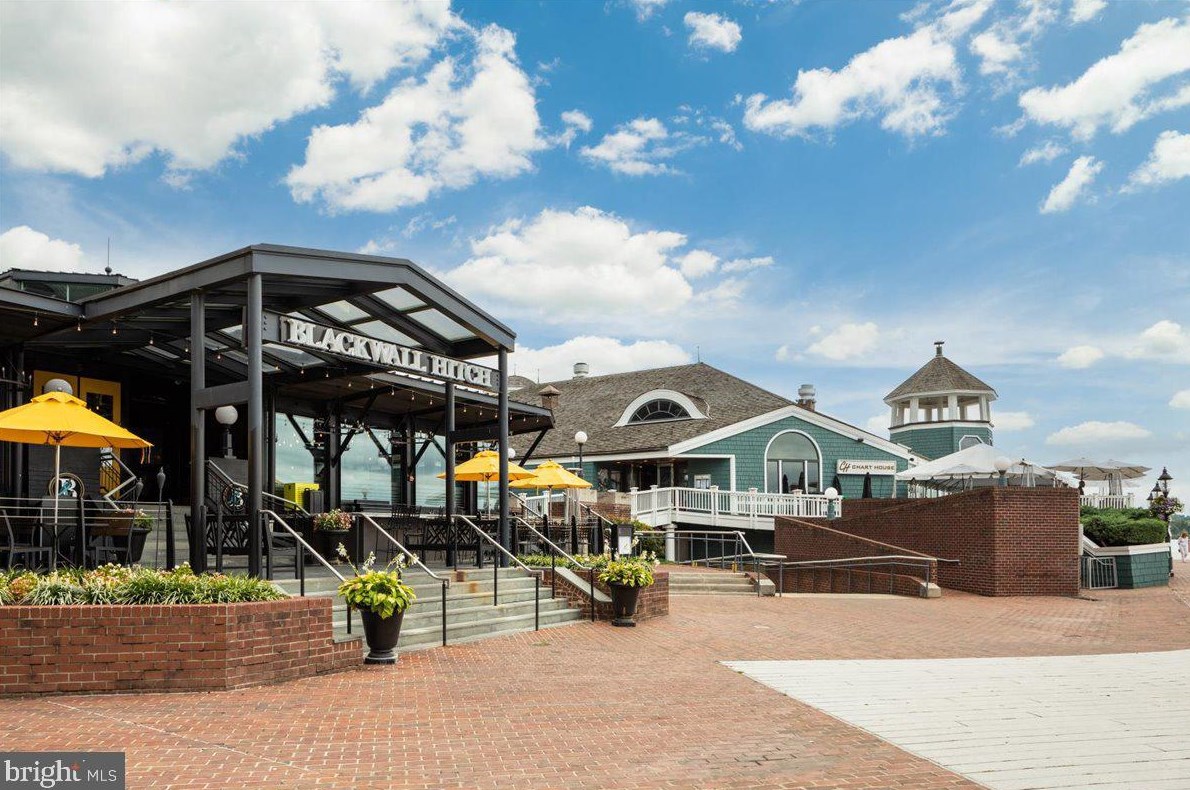 43 Carriage House, Alexandria VA 22304-6336 exterior