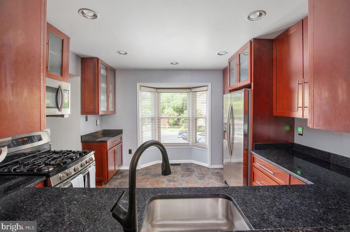 43 Carriage House, Alexandria VA 22304-6336 exterior