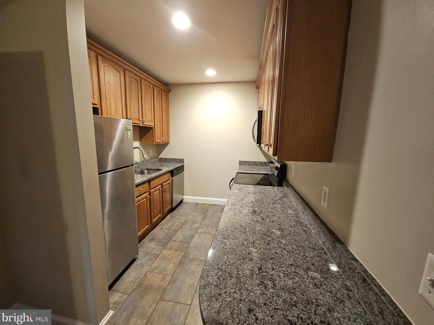 401 Commonwealth Ave, Alexandria VA  22301-2301 exterior