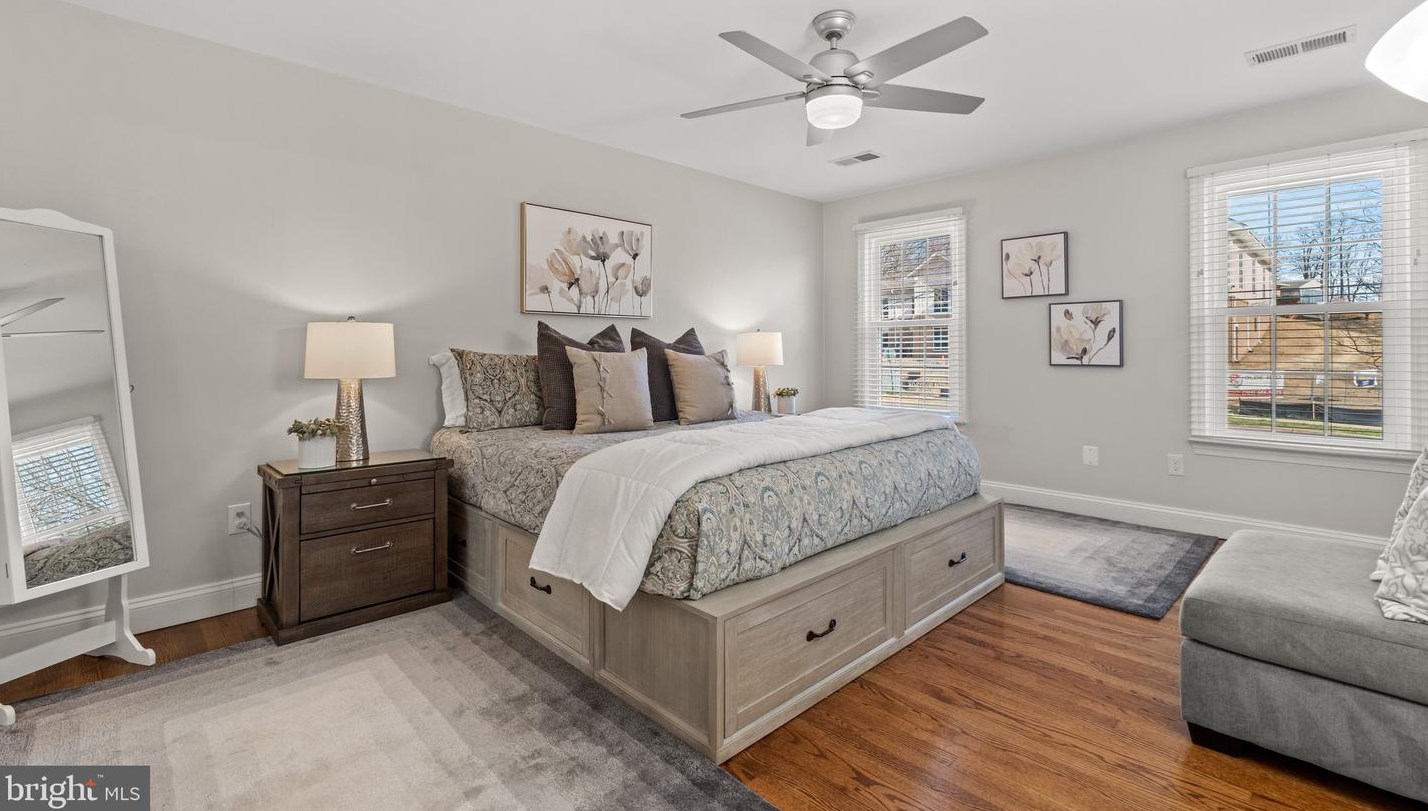 900 Howard St, Alexandria VA  22304-1624 exterior