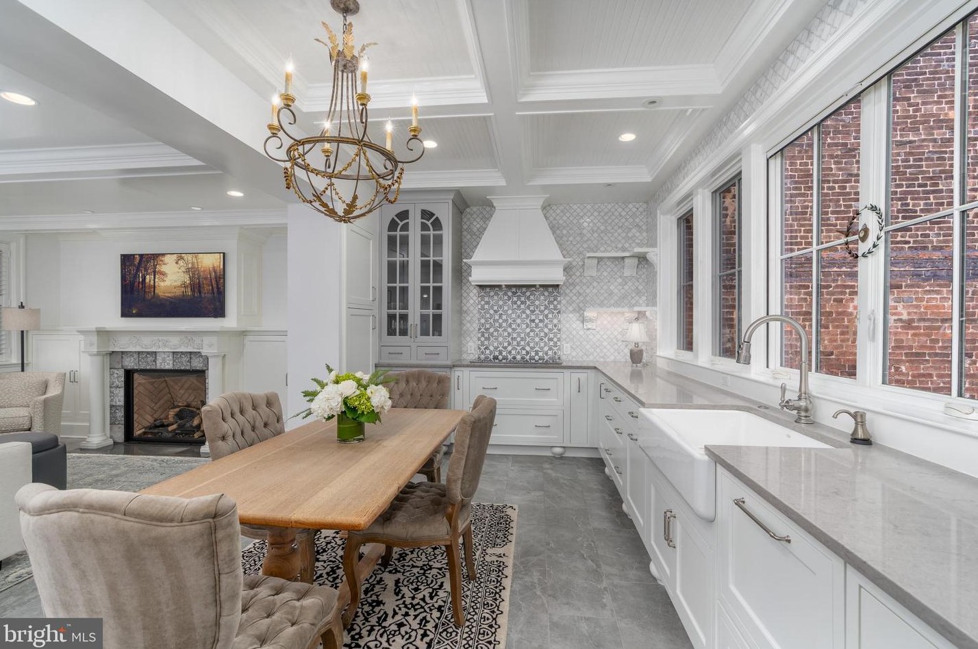 102 Prince St, Alexandria VA  22314-3312 exterior