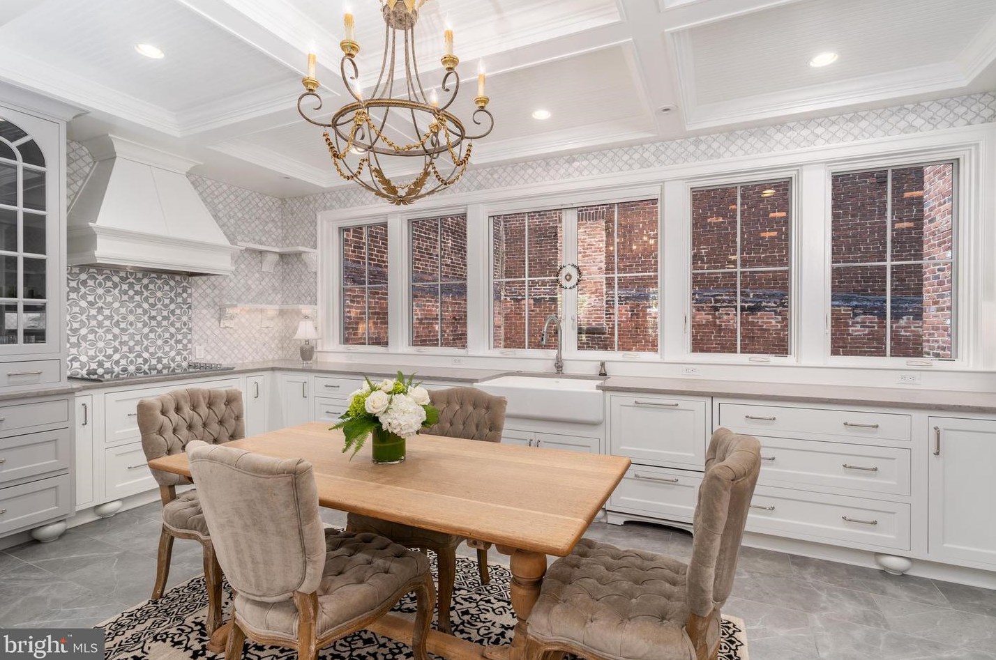 102 Prince St, Alexandria VA  22314-3312 exterior