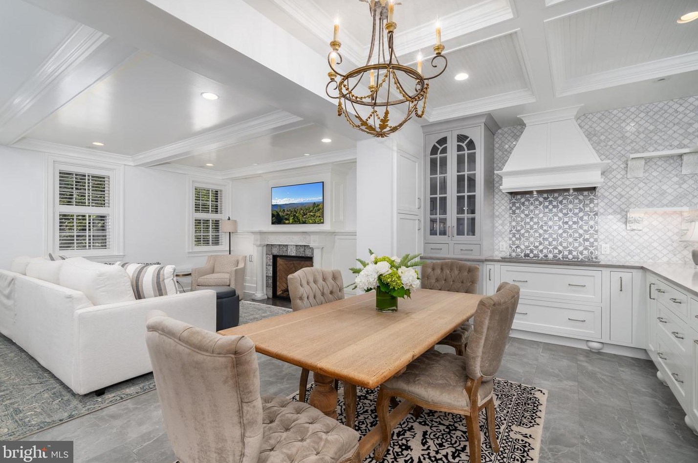 102 Prince St, Alexandria VA  22314-3312 exterior