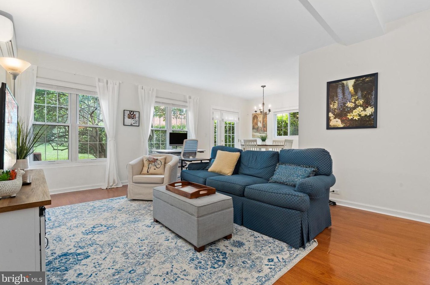 1230 Martha Custis Dr, Alexandria VA  22302-2016 exterior