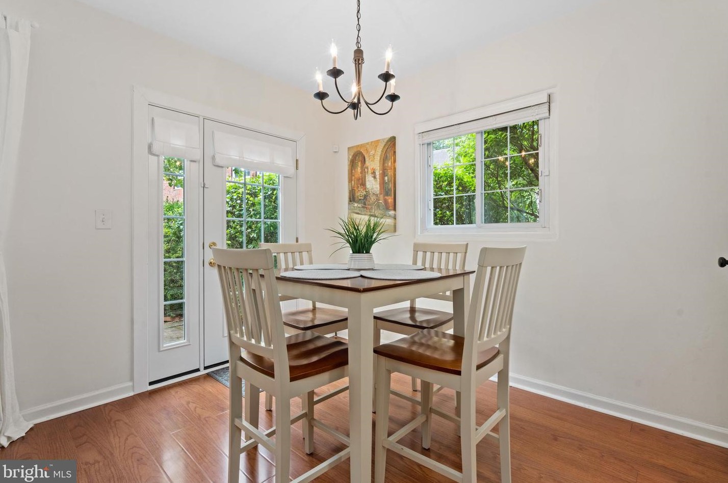 1230 Martha Custis Dr, Alexandria VA  22302-2016 exterior