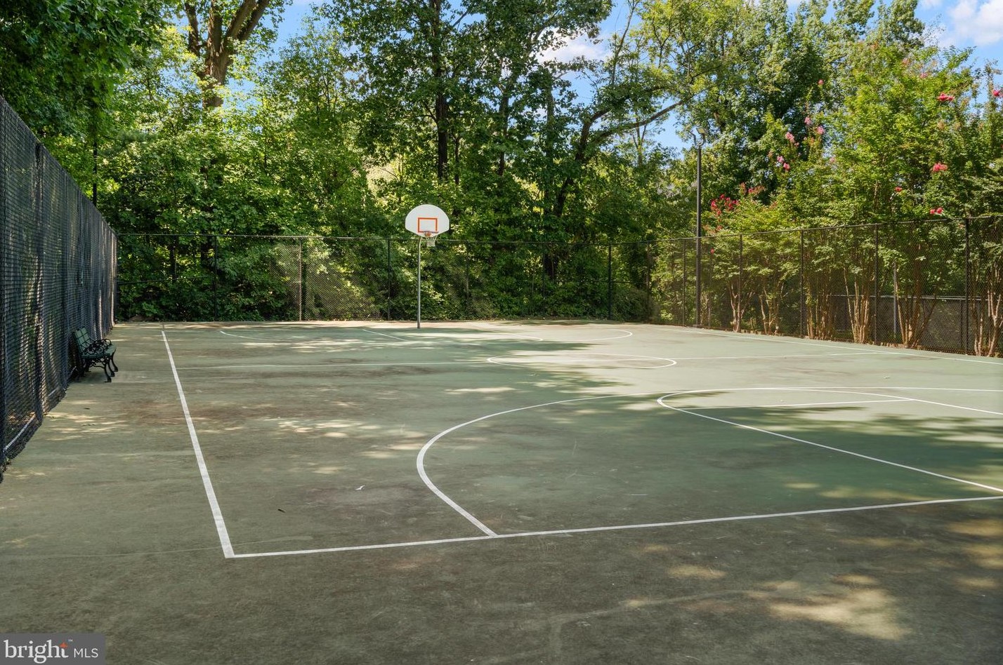 1230 Martha Custis Dr, Alexandria VA  22302-2016 exterior