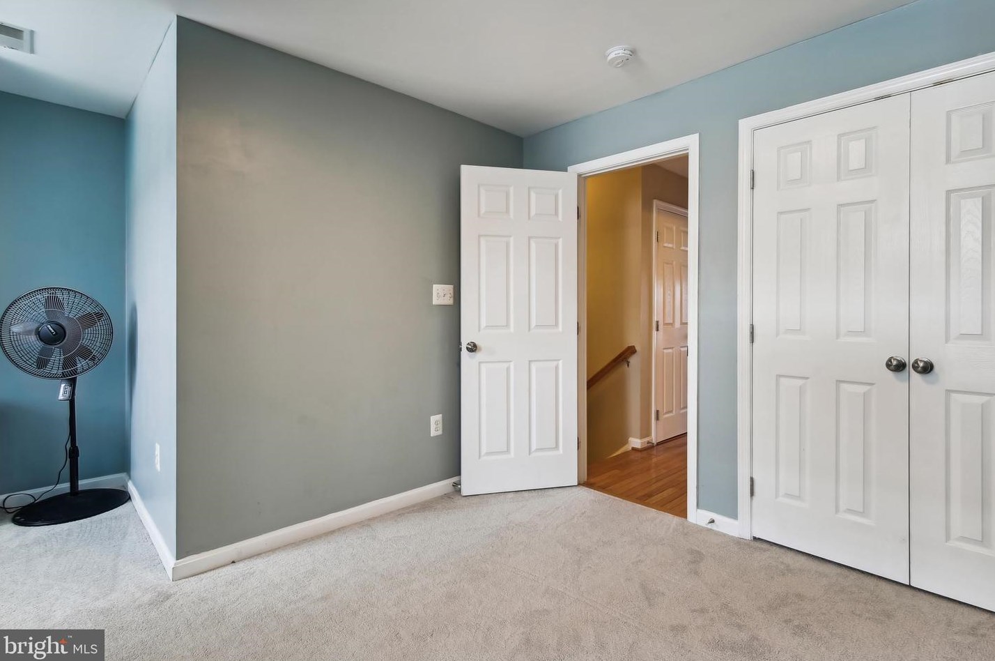 5003 Donovan Dr, Alexandria VA  22304-8620 exterior