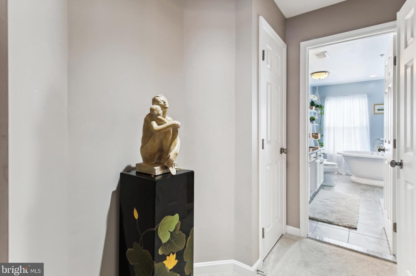 5003 Donovan Dr, Alexandria VA  22304-8620 exterior