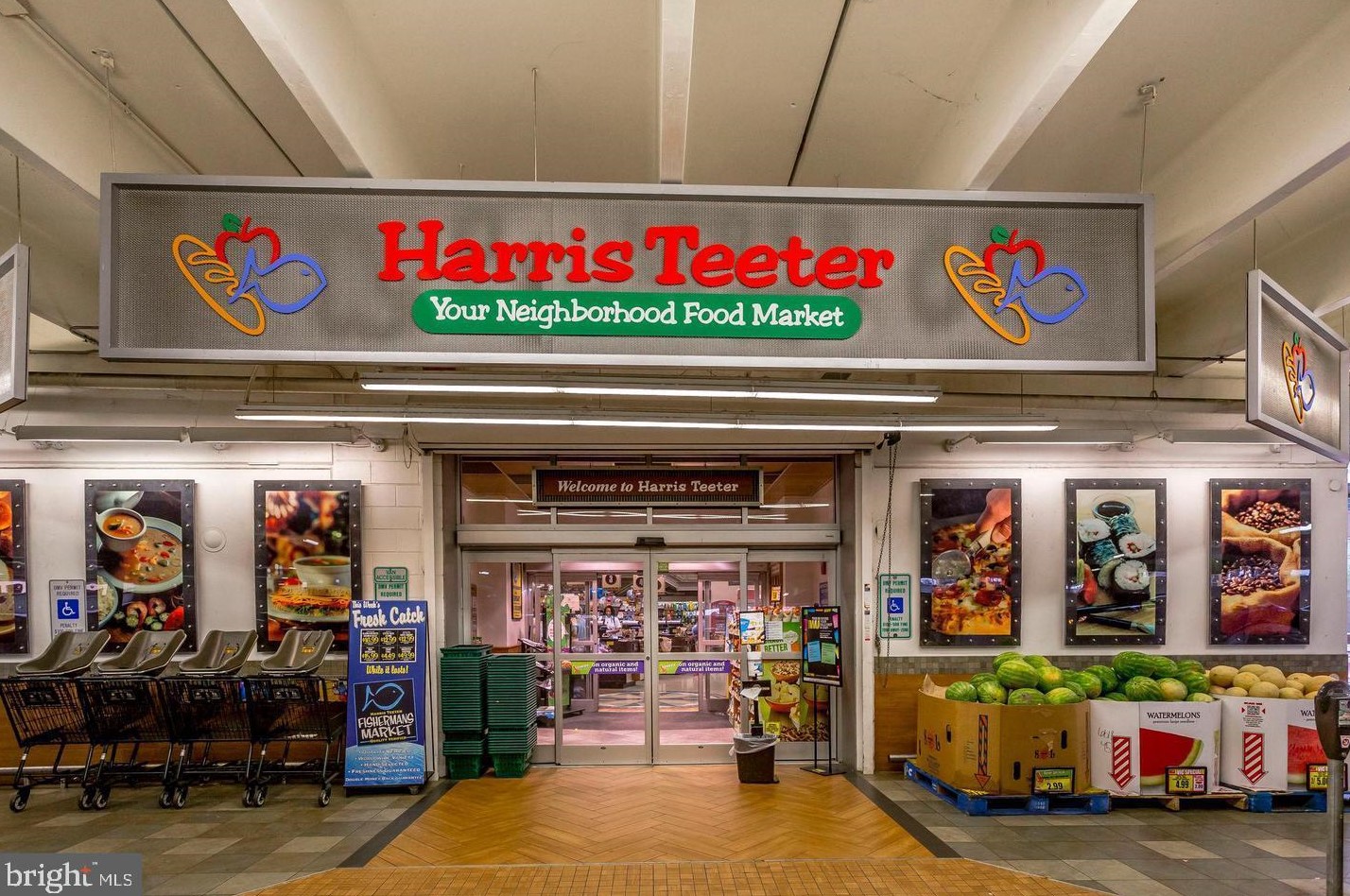 1204 Martha Custis Dr, Alexandria VA 22302-2016 exterior