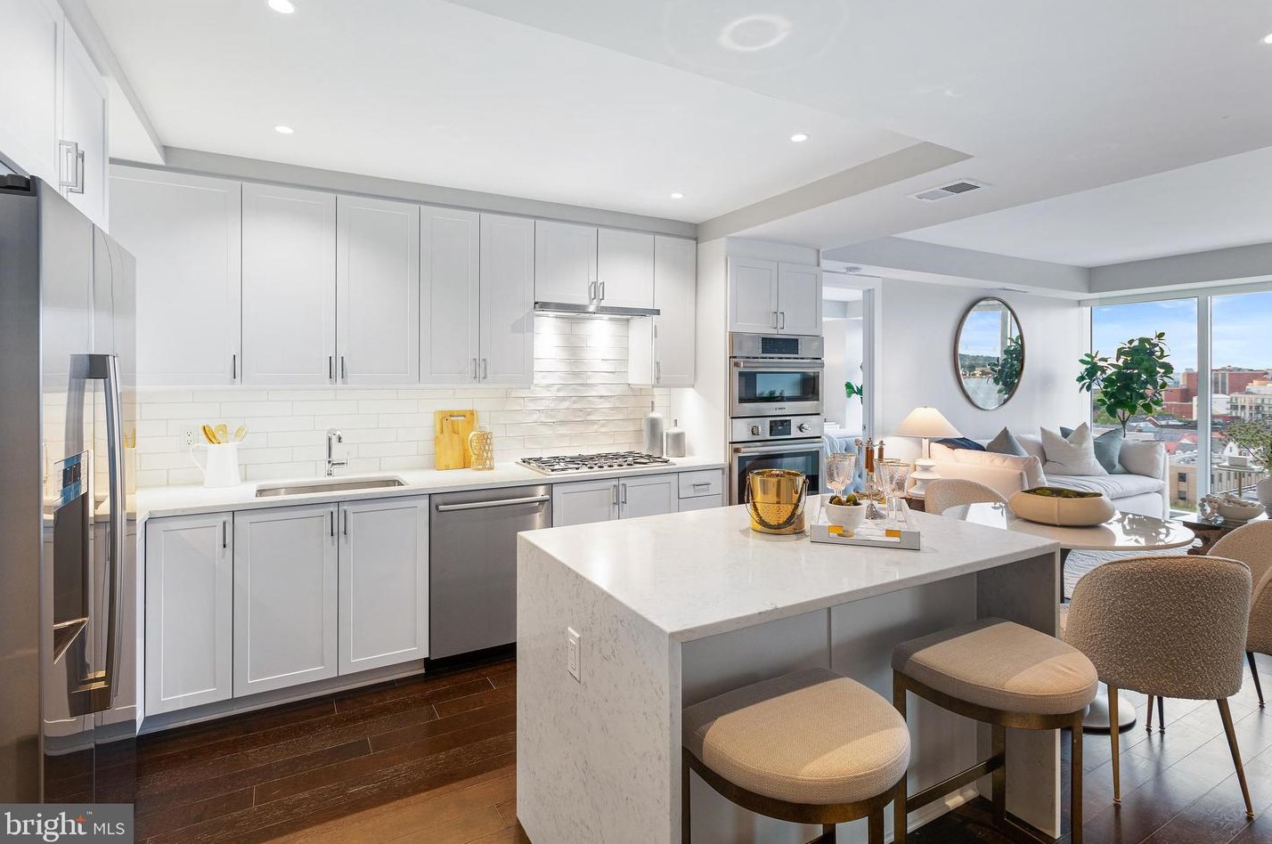 925 N Fairfax St #706, Alexandria, VA 22314