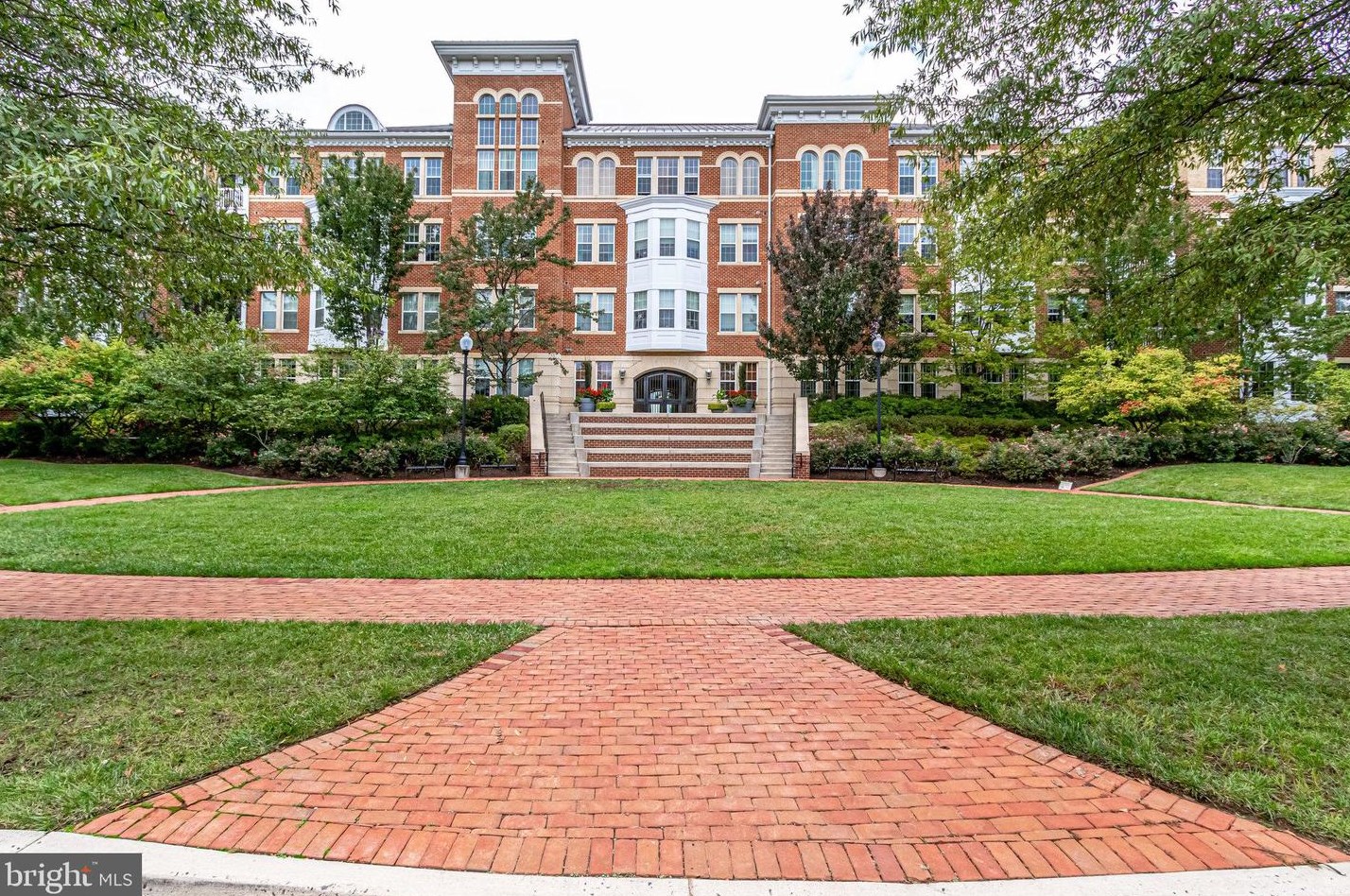 400 Cameron Station Blvd, Alexandria VA  22304-8218 exterior