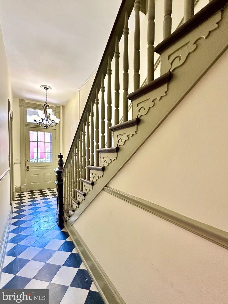 913 Prince St #4, Alexandria, VA 22314